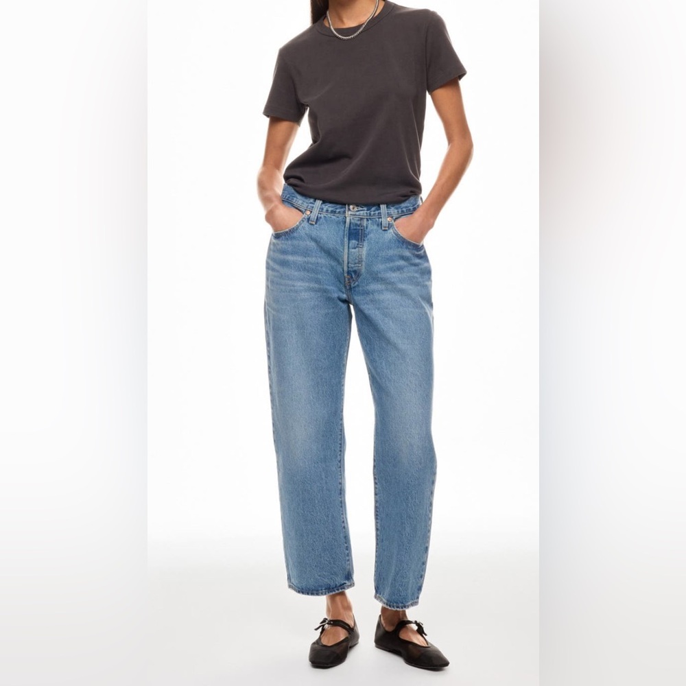 Levi's 90’s Straight Leg Jeans - Medium Blue